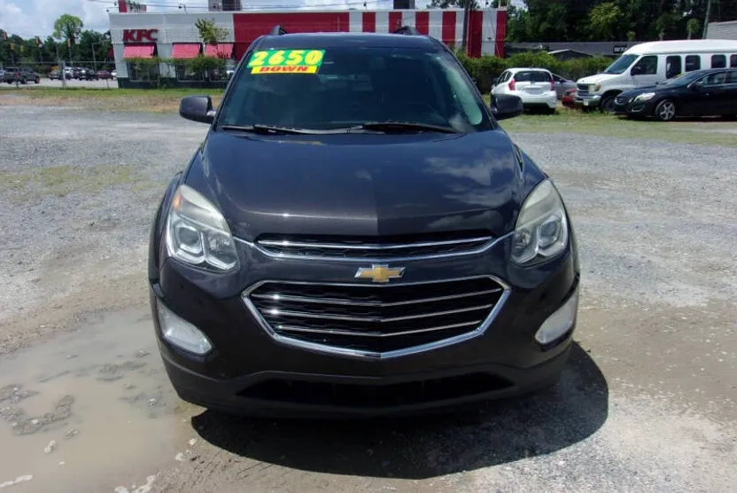 2016 Chevrolet Equinox LT photo 1
