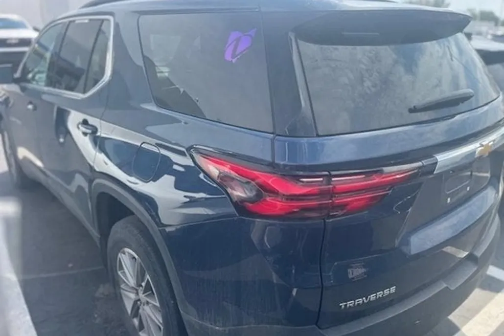 2022 Chevrolet Traverse Cloth photo 1