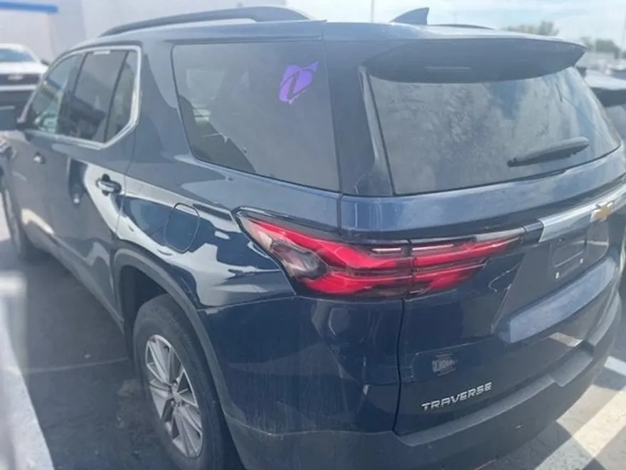 2022 Chevrolet Traverse Cloth photo 1