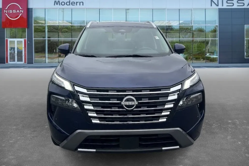 2024 Nissan Rogue SL photo 1