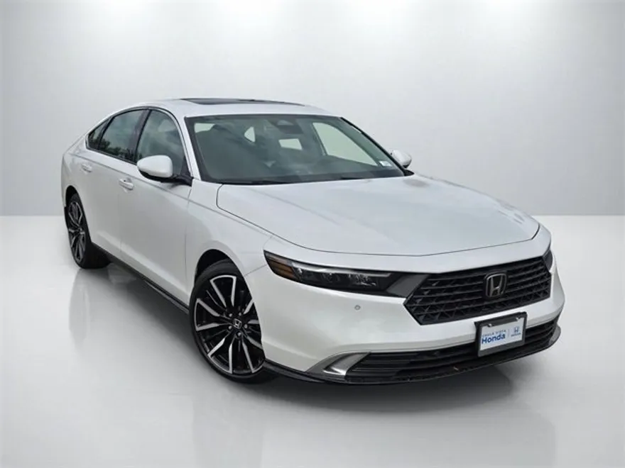 2025 Honda Accord Hybrid Touring photo 1