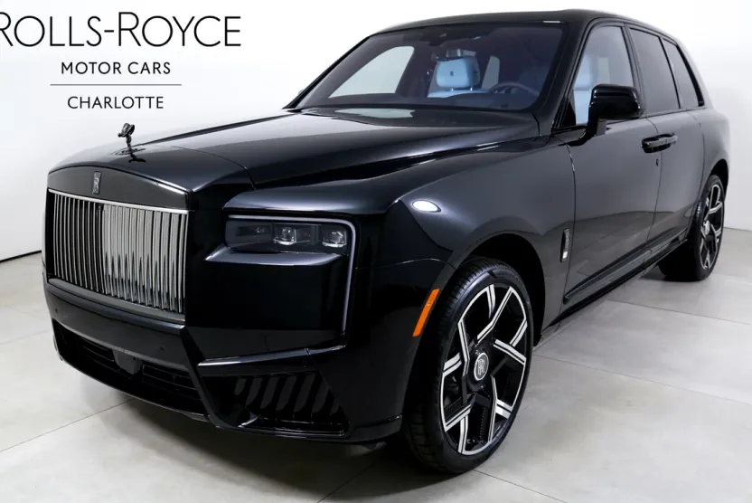 2025 Rolls Royce Cullinan Black Badge photo 1