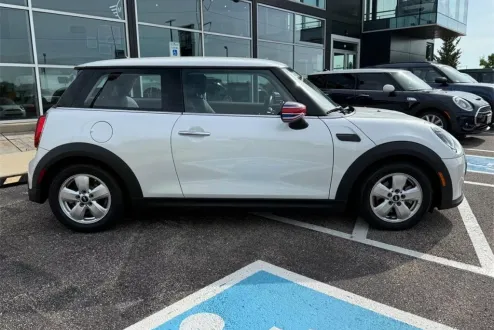2024 Mini Cooper 2 Door Hardtop photo 2