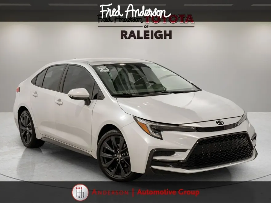 2023 Toyota Corolla SE photo 1