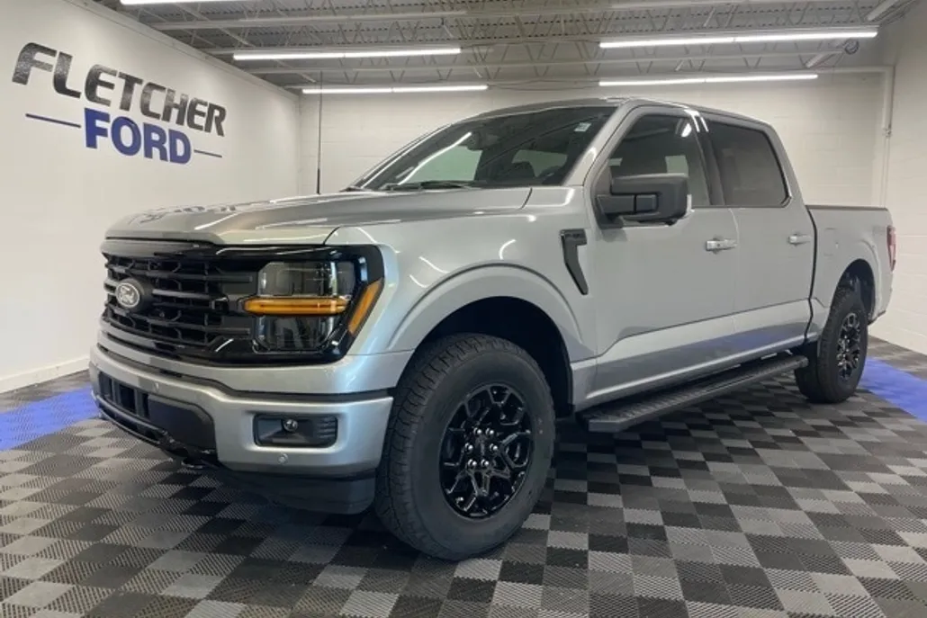 2025 Ford F-150 XLT photo 1