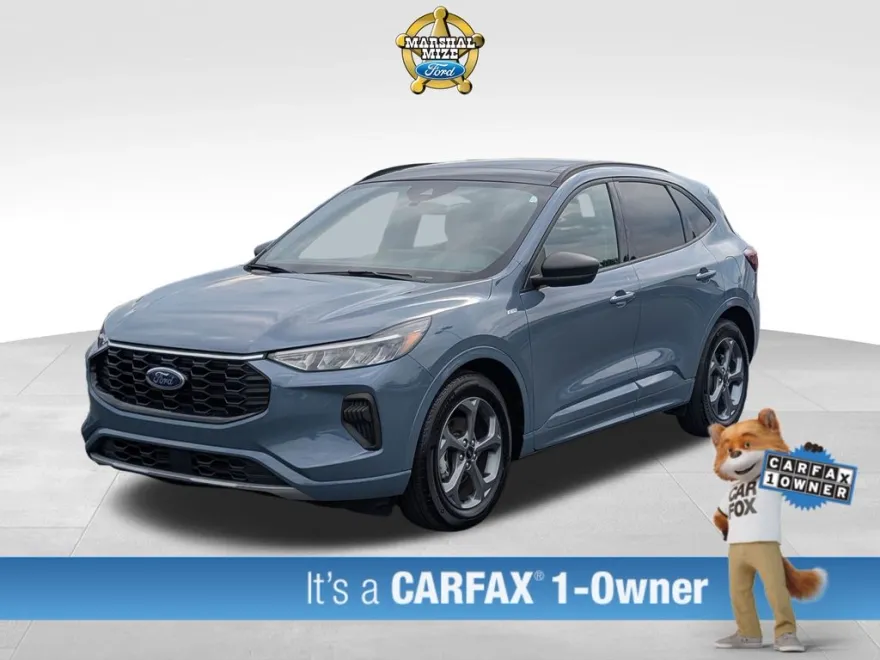 2023 Ford Escape ST-Line photo 1
