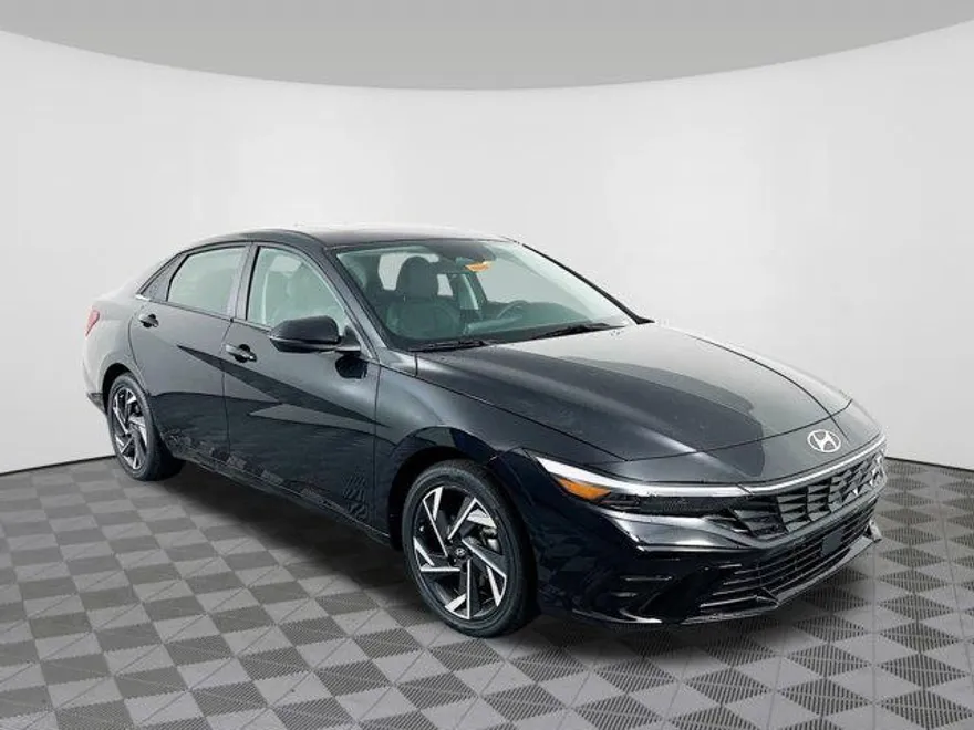 2025 Hyundai Elantra Hybrid Limited photo 1