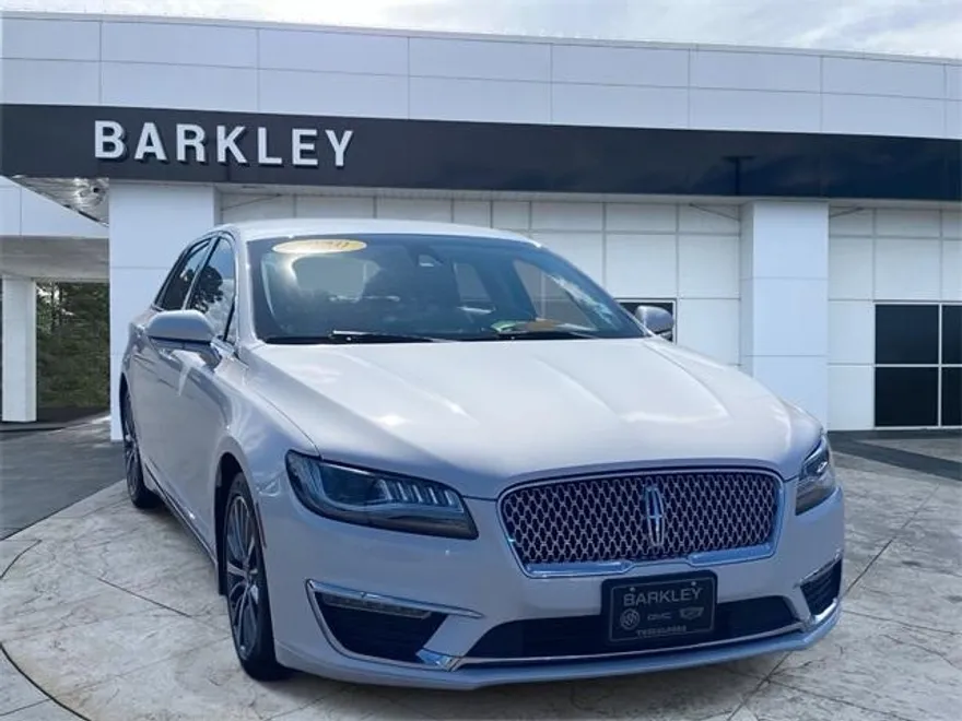 2020 Lincoln MKZ Standard photo 1