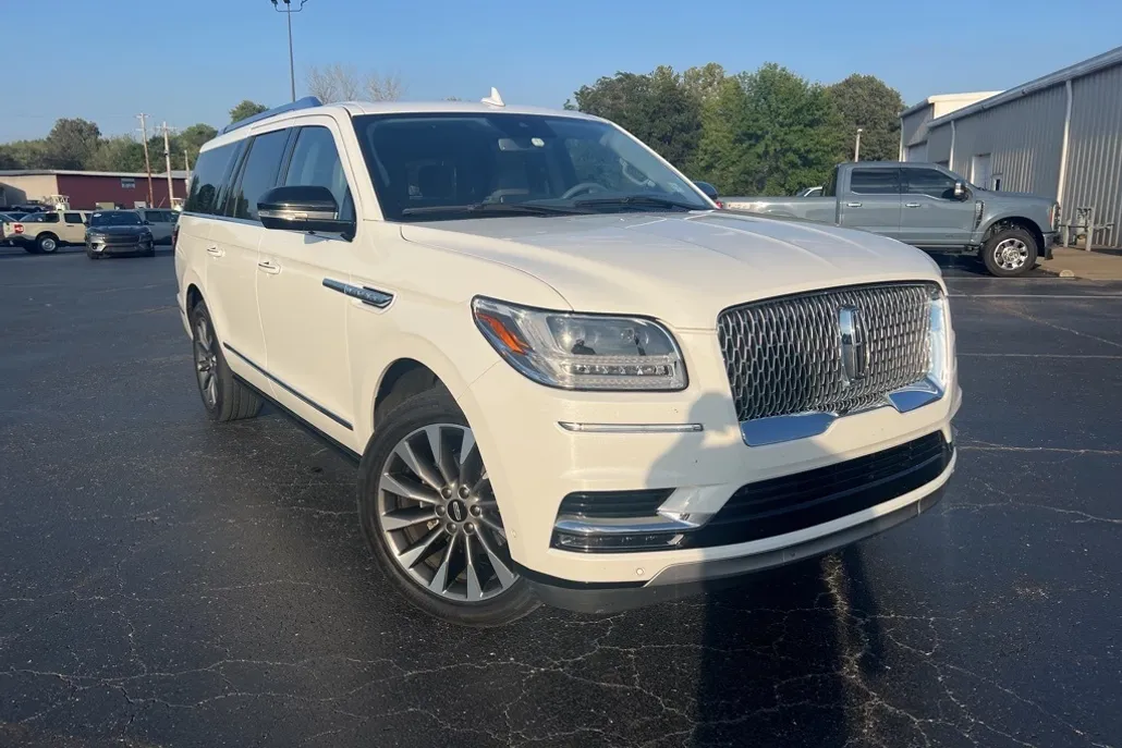 2021 Lincoln Navigator L Reserve photo 1
