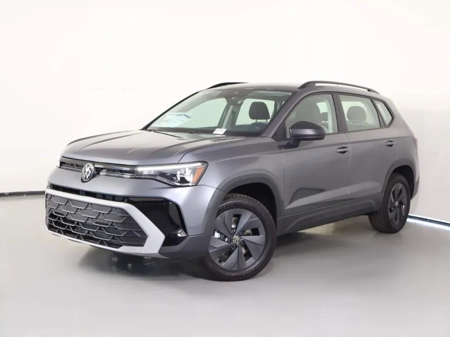2025 Volkswagen Taos S photo 1