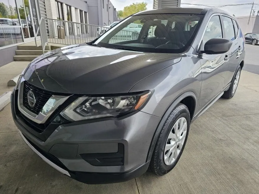2020 Nissan Rogue S photo 1