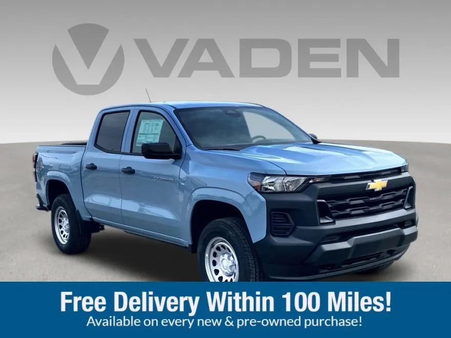 2025 Chevrolet Colorado LT photo 1