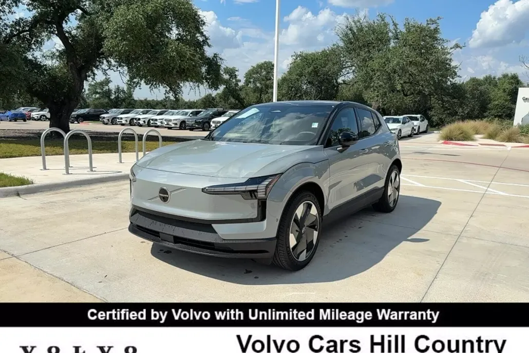 2025 Volvo EX30 Ultra photo 1