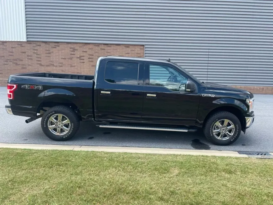 2019 Ford F-150 XLT photo 1