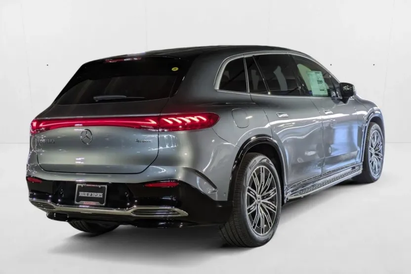 2026 Mercedes Benz EQS SUV 580 4MATIC photo 1