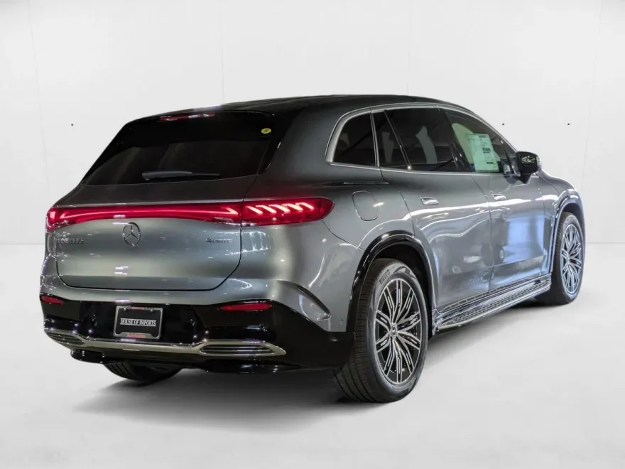 2026 Mercedes Benz EQS SUV 580 4MATIC photo 1