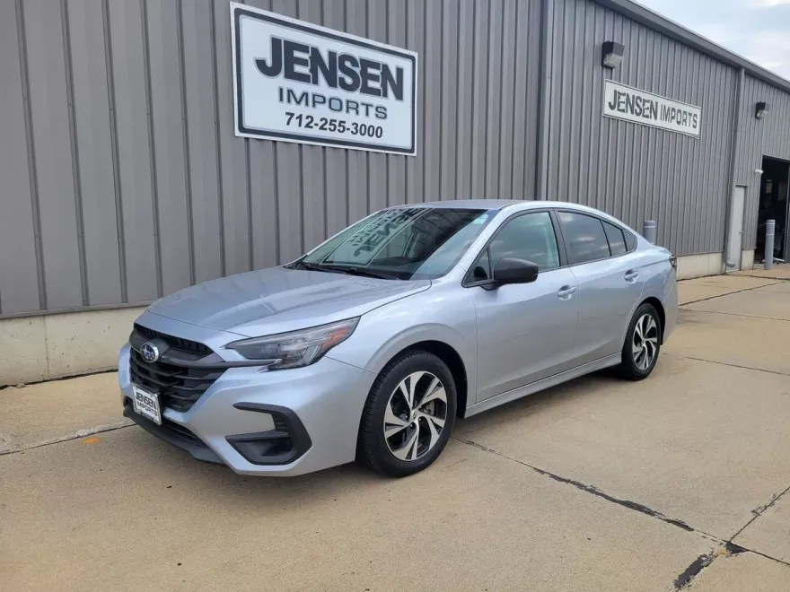 2023 Subaru Legacy Base photo 1