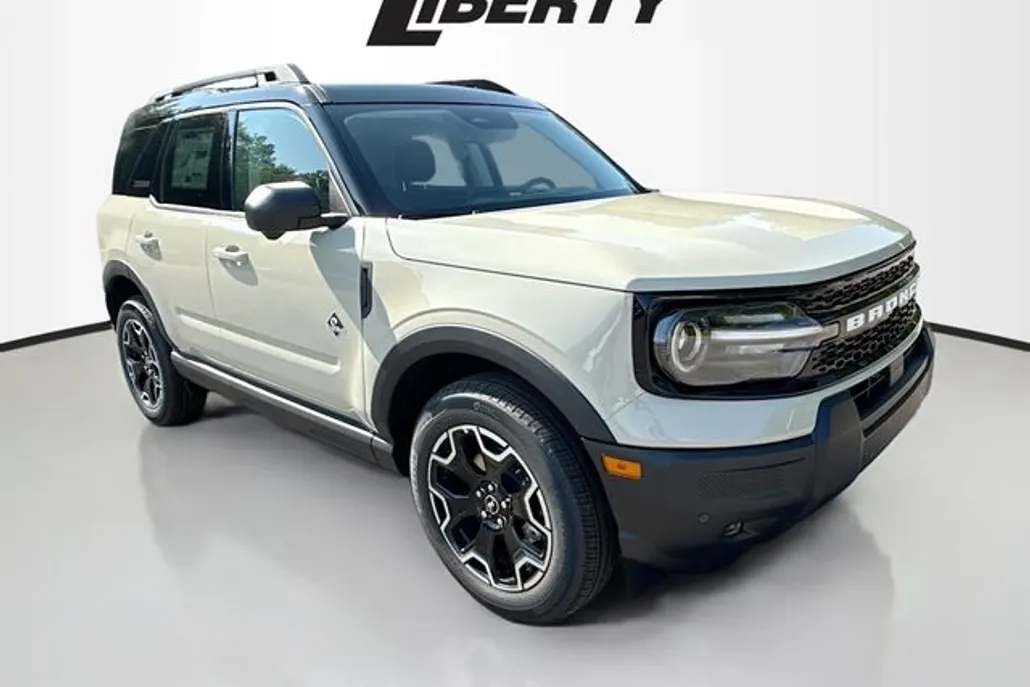 2025 Ford Bronco Sport Outer Banks photo 1