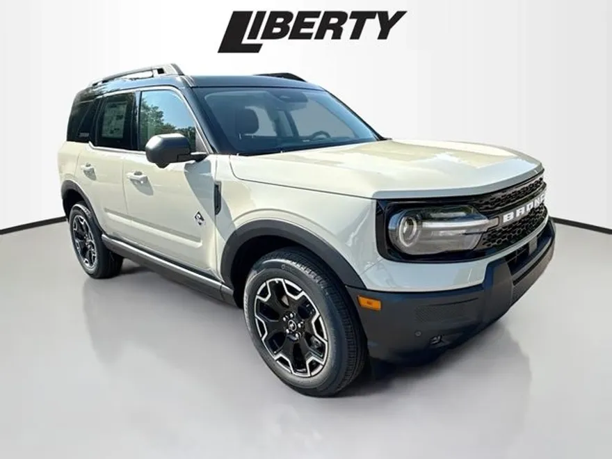 2025 Ford Bronco Sport Outer Banks photo 1