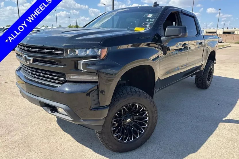 2021 Chevrolet Silverado 1500 RST photo 1