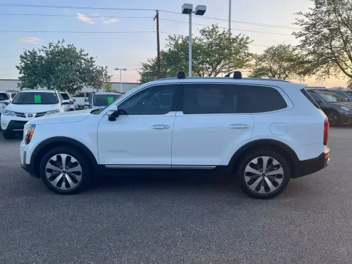 2020 Kia Telluride S photo 4