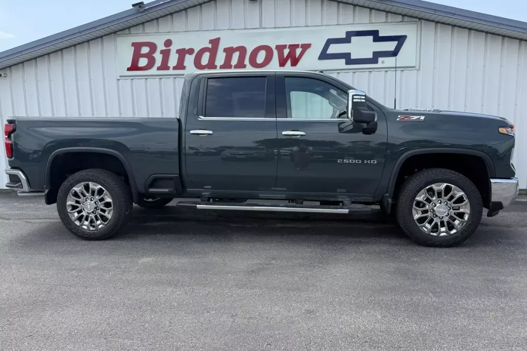 2025 Chevrolet Silverado 2500HD LTZ photo 1