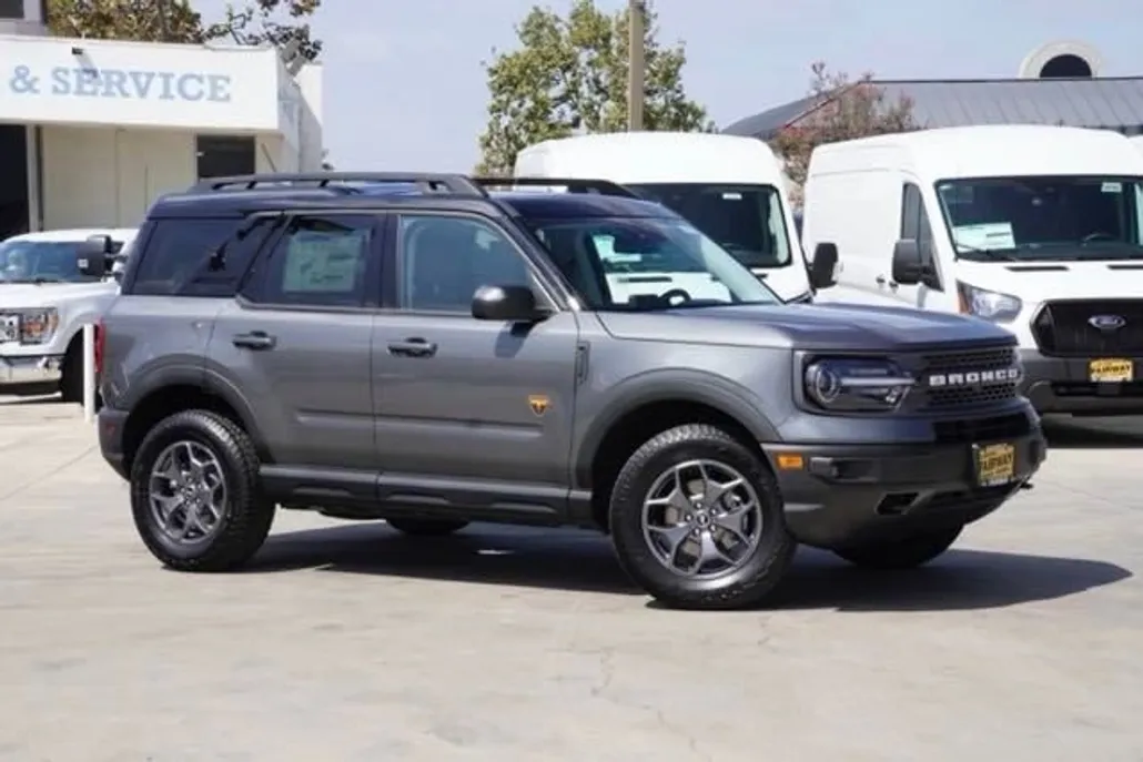 2024 Ford Bronco Sport Badlands photo 1