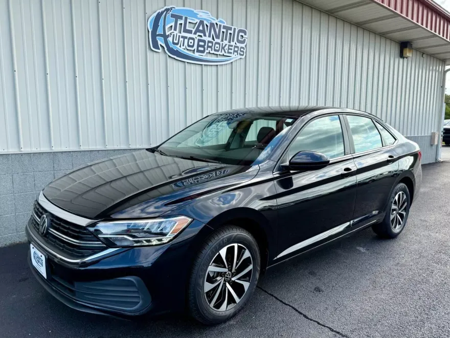 2024 Volkswagen Jetta 1.5T photo 1