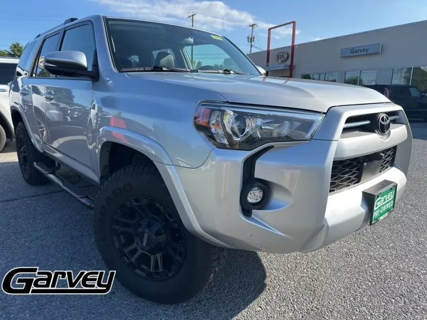 2022 Toyota 4Runner SR5 Premium photo 1