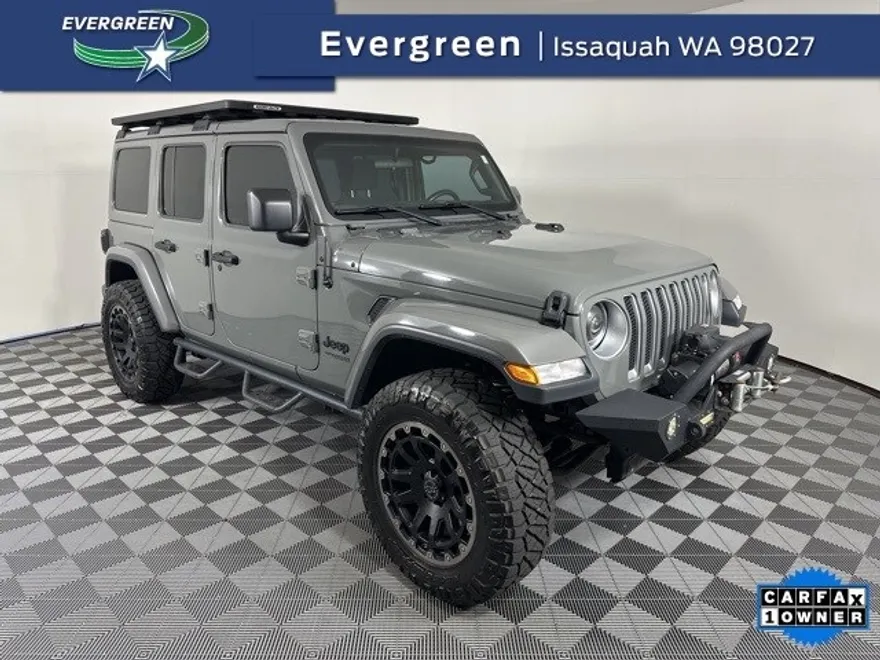 2019 Jeep Wrangler Unlimited Sahara photo 1