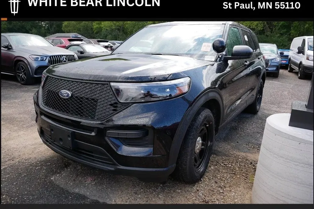 2023 Ford Explorer photo 1