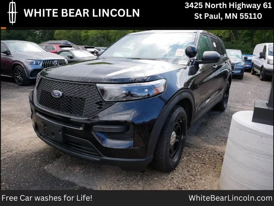 2023 Ford Explorer photo 1