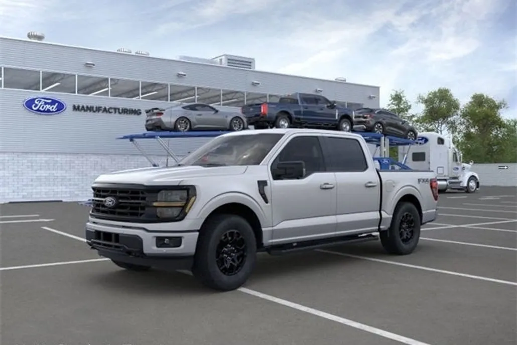 2025 Ford F-150 XLT photo 1