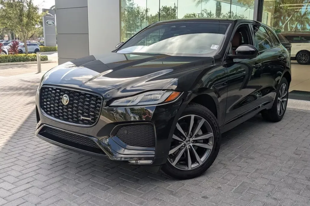 2025 Jaguar F-PACE P250 R-Dynamic S photo 1