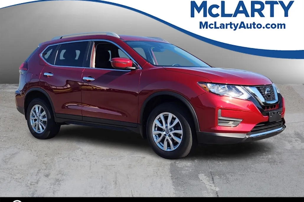 2020 Nissan Rogue SV photo 1