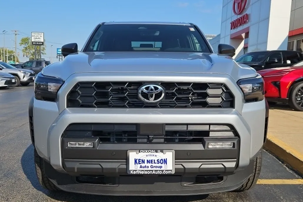 2025 Toyota 4Runner TRD Off-Road Premium photo 1