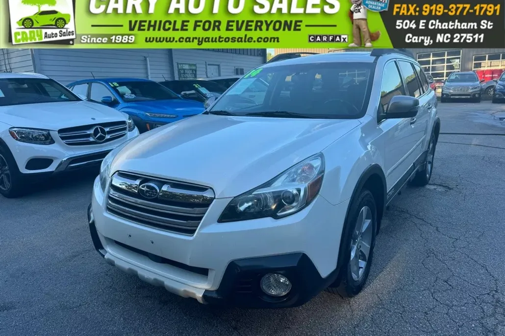 2014 Subaru Outback 2.5i Limited photo 1