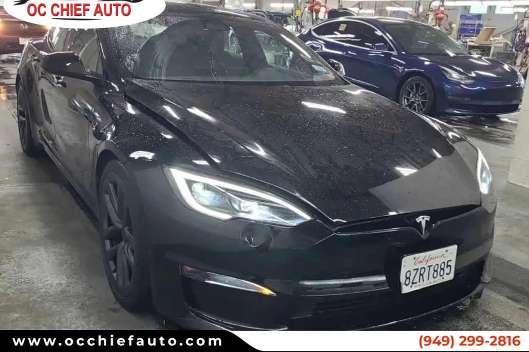 2022 Tesla Model S photo 1