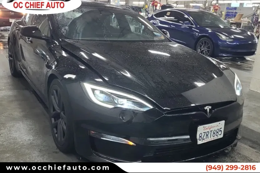 2022 Tesla Model S photo 1