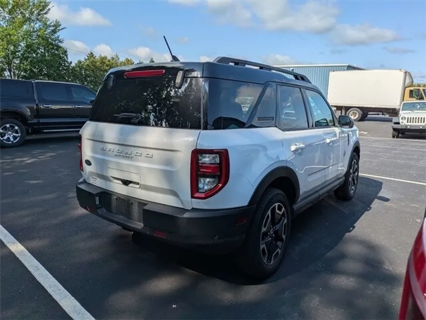 2023 Ford Bronco Sport Outer Banks photo 1