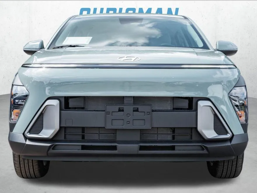 2026 Hyundai Kona SE photo 1