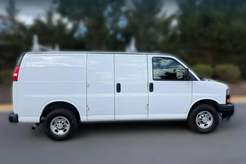 2019 Chevrolet Express 2500 Cargo Van photo 1
