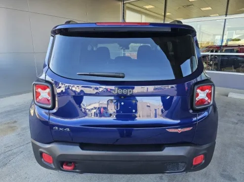 2016 Jeep Renegade Trailhawk photo 4