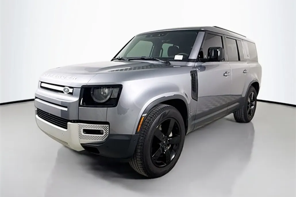 2024 Land Rover Defender 130 S photo 1
