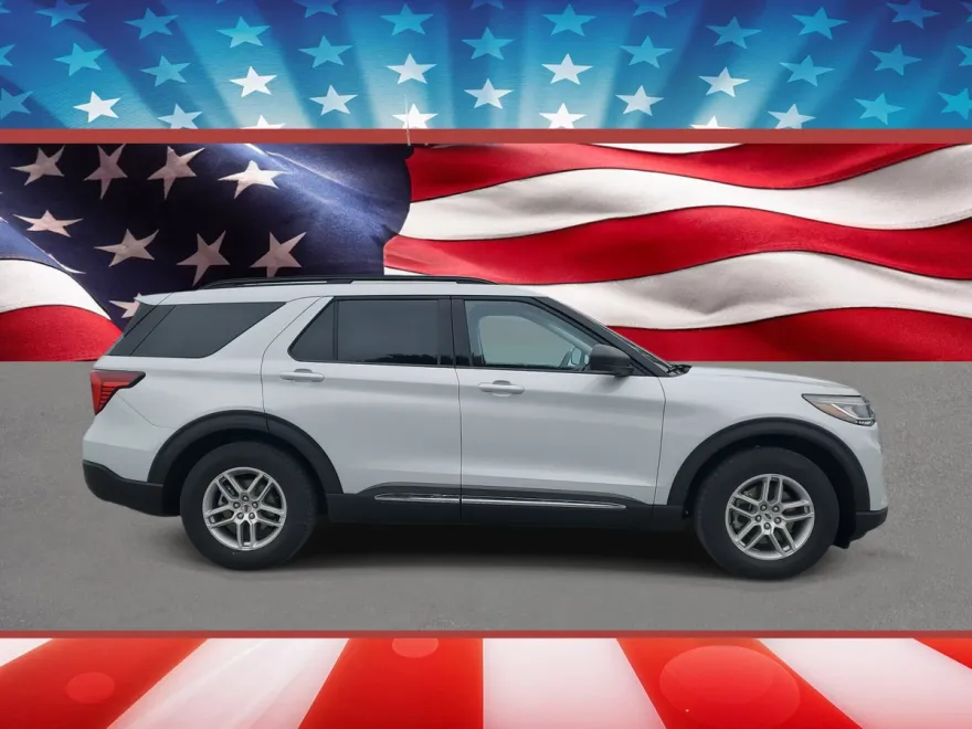 2025 Ford Explorer photo 1