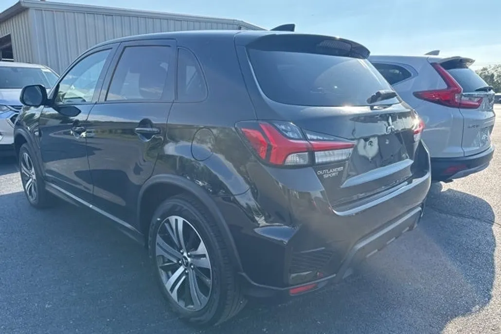 2023 Mitsubishi Outlander Sport ES LE SE photo 1