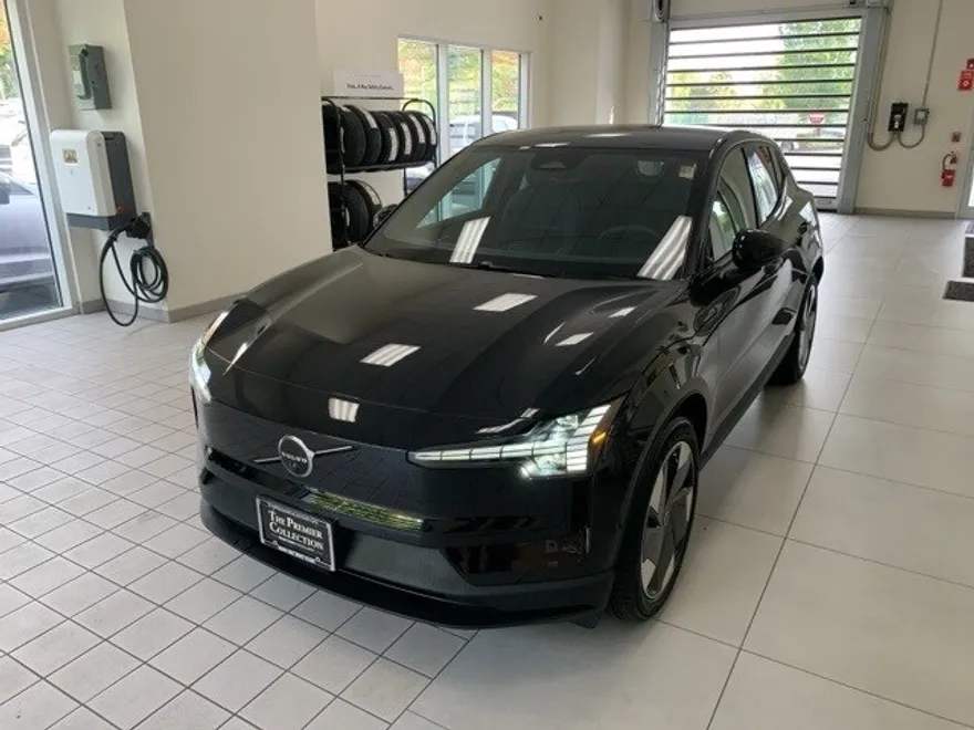 2025 Volvo EX30 Ultra photo 1
