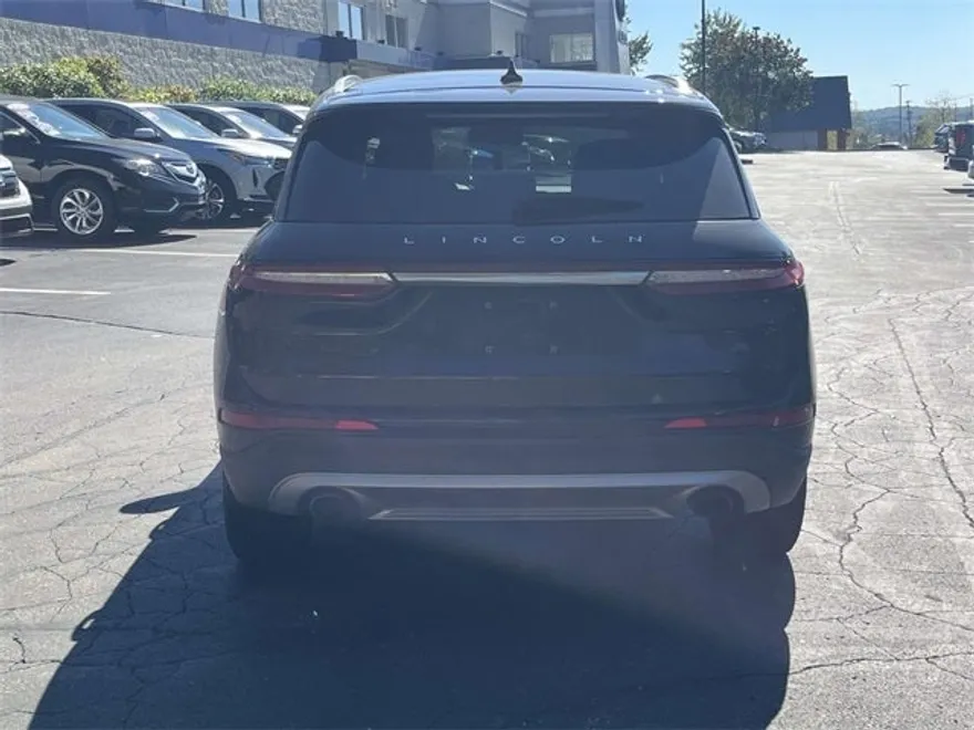 2022 Lincoln Corsair Standard photo 1