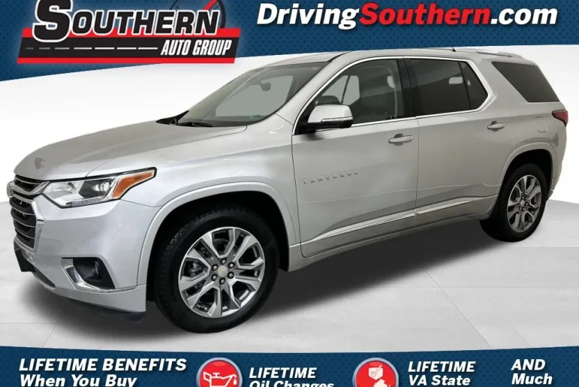 2021 Chevrolet Traverse Premier photo 1