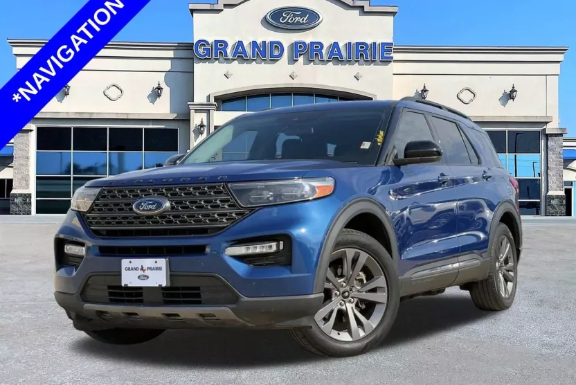 2022 Ford Explorer XLT photo 1